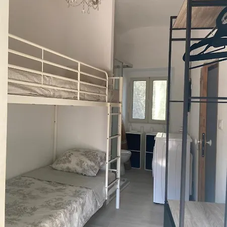 Dans Un Immeuble Du 15eme Siecle Appartement Sartène